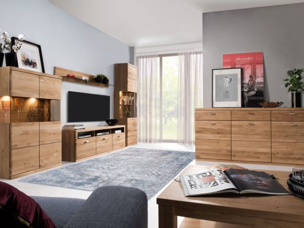 Salon z meblościanką dębową