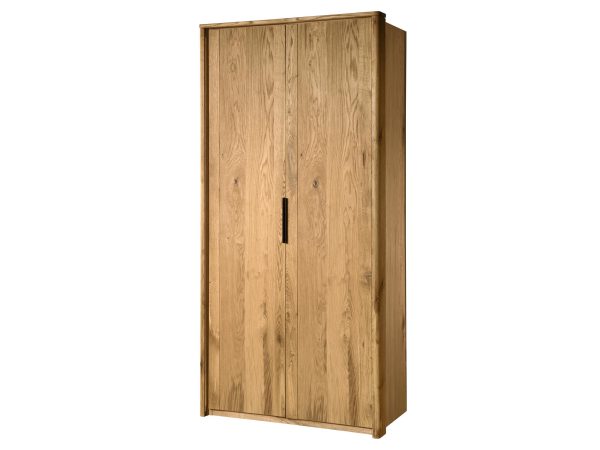 Wąska szafa z jednolitym drewnianym frontem i minimalistycznym uchwytem