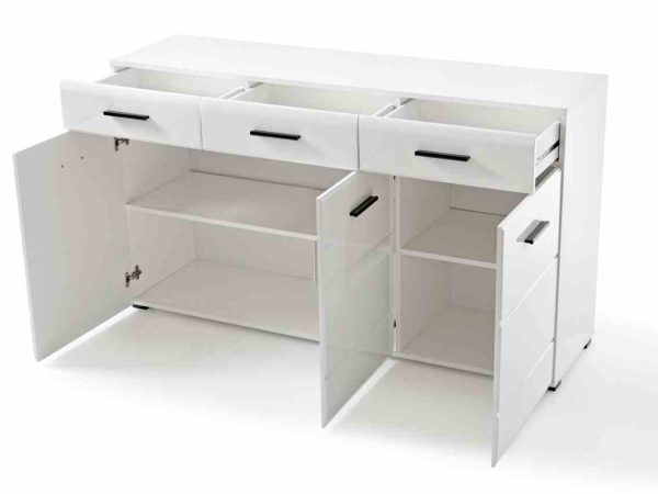 Biała komoda z otwartymi drzwiczkami i szufladami – widok wnętrza