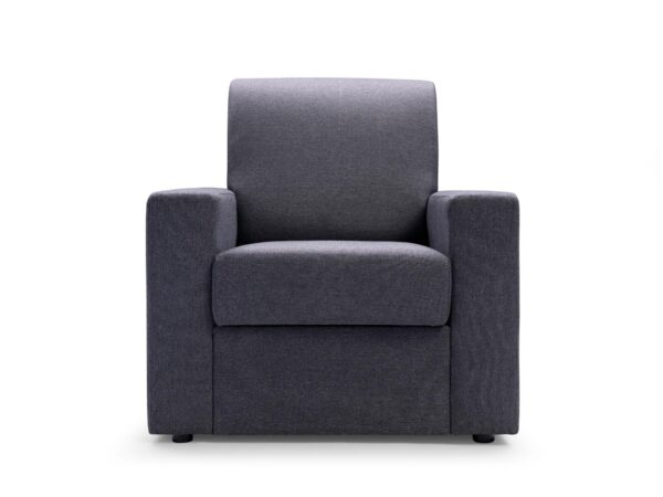 Grafitowy fotel tapicerowany o prostej formie na czarnych nóżkach