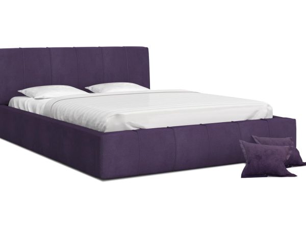 Fioletowe łóżko tapicerowane z wysokim zagłówkiem, styl glamour
