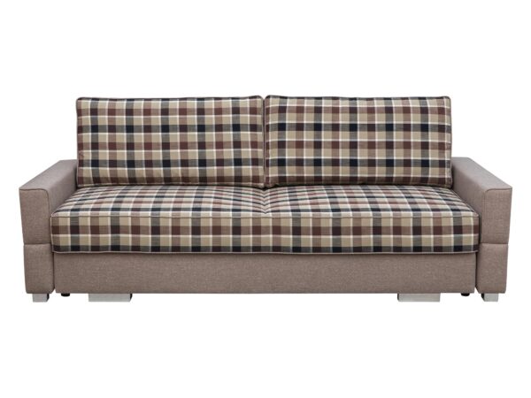 Sofa z poduchami w kratkę i brązową ramą, styl retro