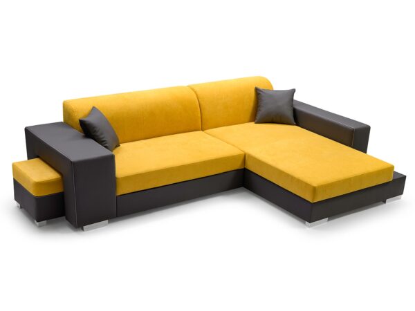 Narożnik w kolorze musztardowym z niskimi oparciami i miękkimi poduchami