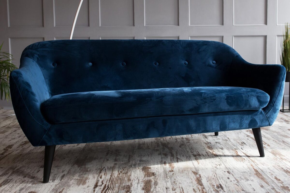 Sofa granatowa welurowa z pikowaniem w stylu glamour