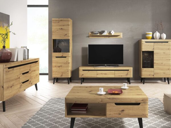 Aranżacja salonu z stolikiem kawowym i regałem w stylu loft