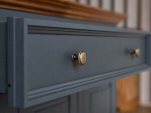 miniaturka Duża komoda z litego drewna NISAN