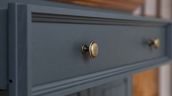 miniaturka Duża komoda z litego drewna NISAN