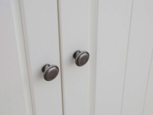 miniaturka Drewniana biała szafka na buty NISAN