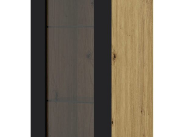 Front witryny w stylu industrialnym, dębowe wykończenie