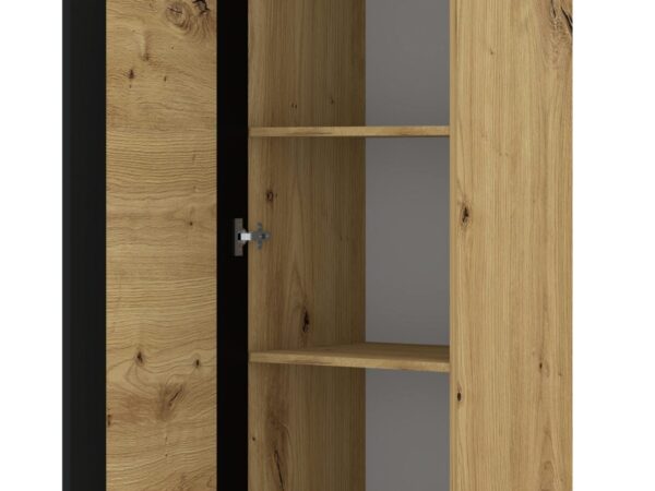 Otwarta witryna dębowa