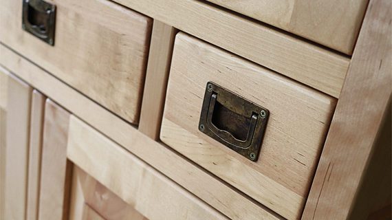 miniaturka Mała Drewniana Komoda MENDOZ