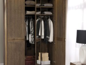 miniaturka Trzydrzwiowa szafa dębowa Atlanta Typ 4