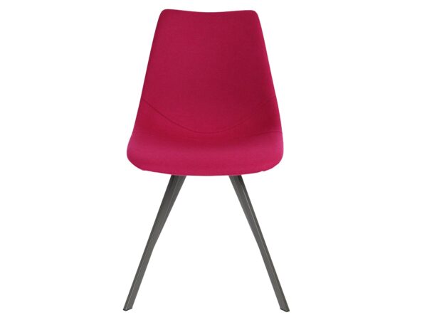 Krzesło w kolorze malinowym – kubełkowe siedzisko i geometryczne nogi