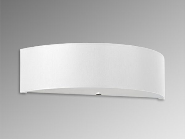 Biały kinkiet LED – minimalistyczny, światło w dół