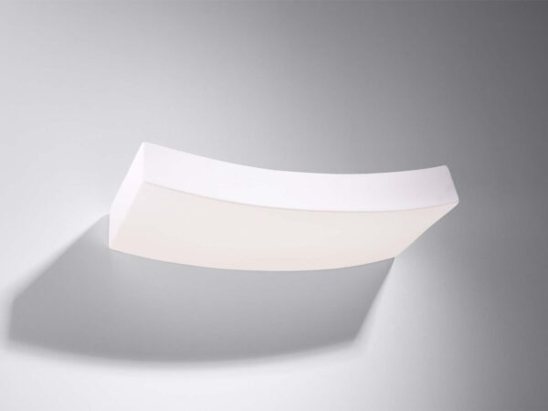 Gipsowy kinkiet łukowy – białe wykończenie, nowoczesna forma