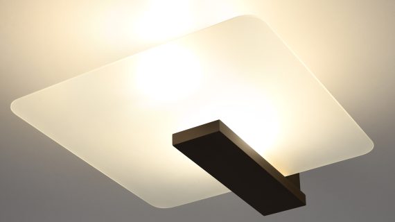 miniaturka Idealny dla każdego wnętrza Plafon LIVORNO