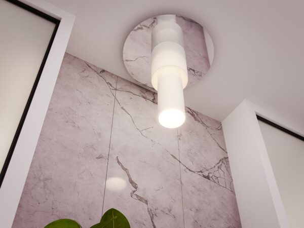 Plafon drewniany z ozdobną żarówką typu Edison