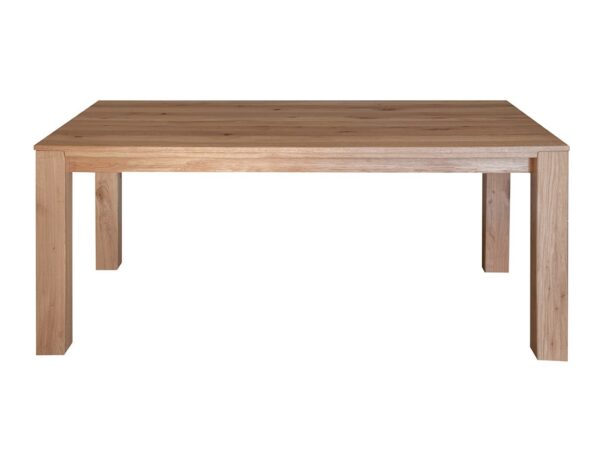 Prosty drewniany stół z litego drewna z grubym blatem w stylu rustykalnym