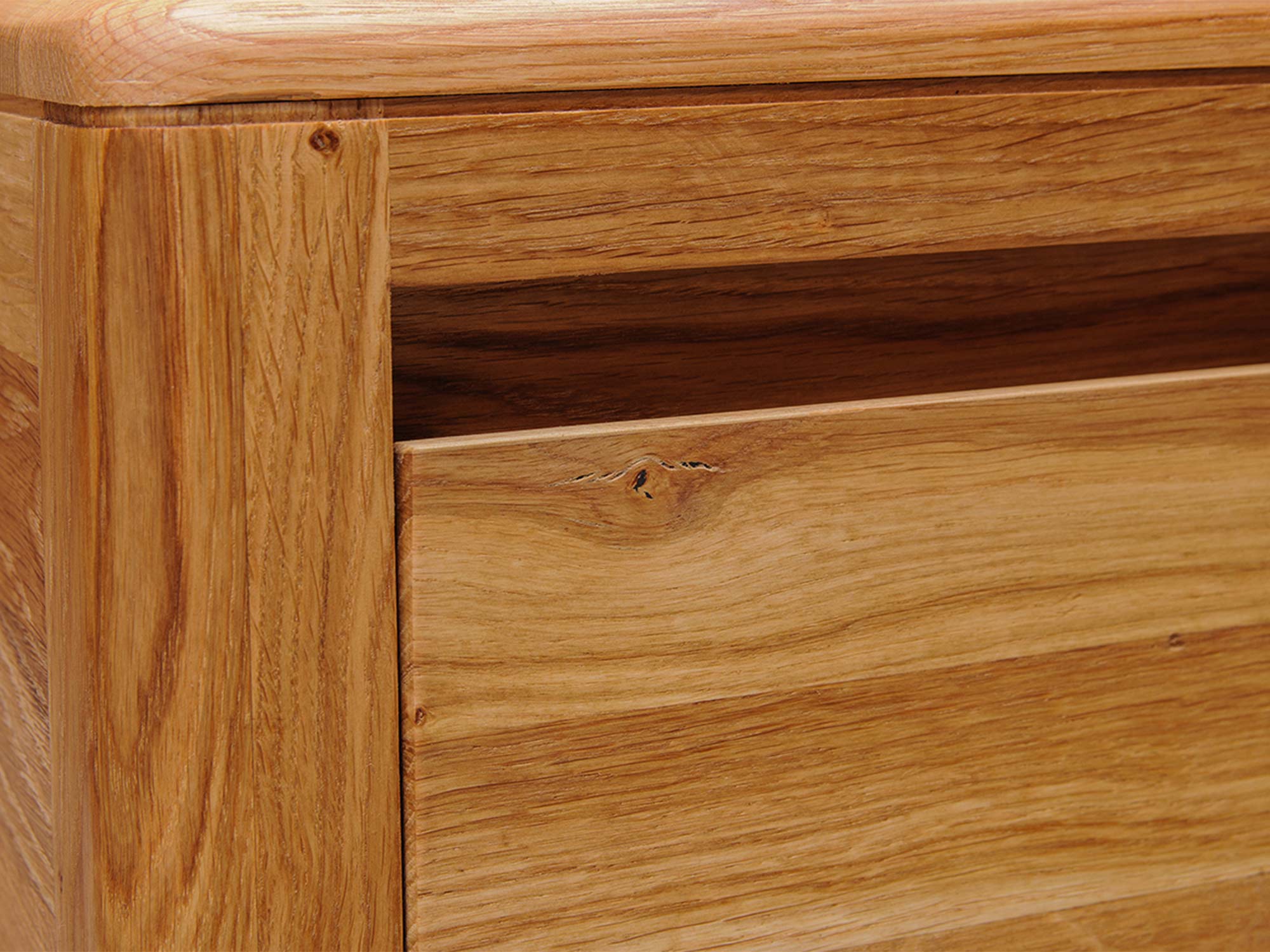 Front szuflady z naturalnym rysunkiem drewna – lite wykończenie
