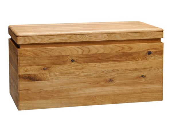 Skrzynia zamknięta – prosta forma i klasyczny charakter