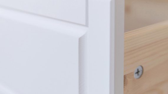 miniaturka Komoda Klasyczna z Litego Drewna w Bieli Petra