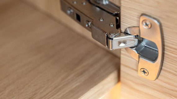 miniaturka Dębowa Witryna Wąska Lewa  Salar