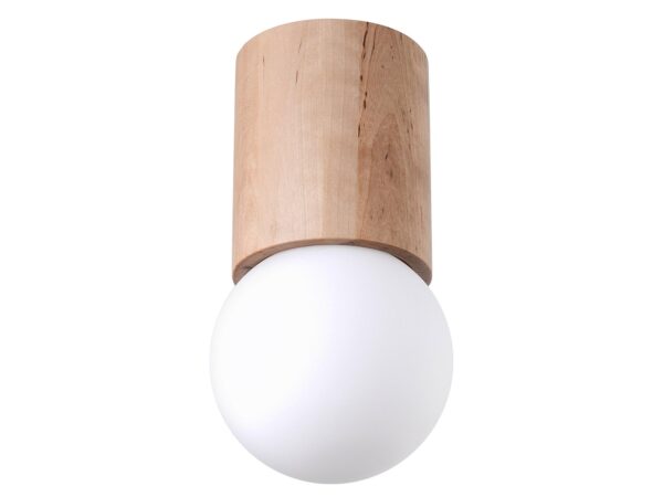 Drewniana oprawa z kulą – lampa sufitowa o minimalistycznym kształcie