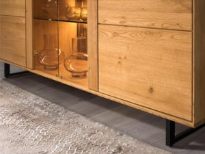 miniaturka Niska Drewniana Komoda z Lamelami Prego