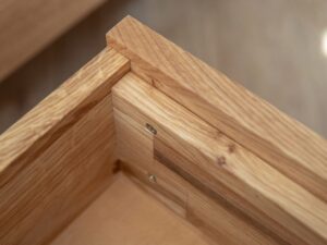 miniaturka Szafka nocna dębowa wisząca dąb dymiony Blitz