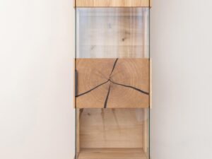 miniaturka Witryna Dębowa Wisząca z Plastrem Drewna Valora