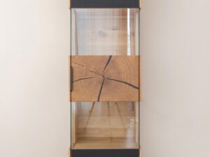 miniaturka Stojąca Dębowa Witryna Valora Czarne Elementy