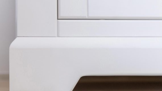 miniaturka Wąska Drewniana Szafa Petra