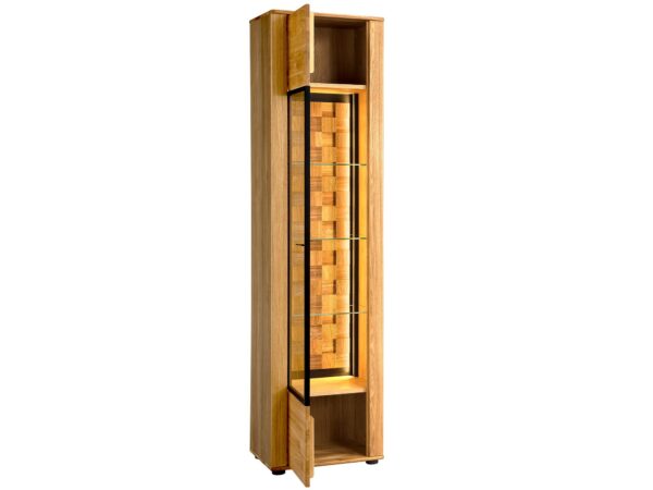 Wąska witryna z drewna z przeszklonym bokiem i dekoracyjnym frontem w stylu industrialnym