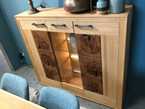 miniaturka Masywny Kredens Lux Trwałość i Styl w Dębie