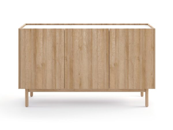 Komoda z zaokrąglonymi narożnikami i trzema dekoracjami