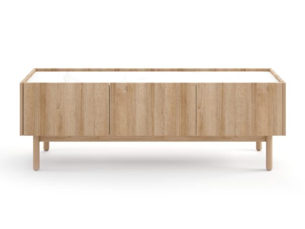 Komoda RTV z dekorem i czarnym ekranem – aranżacja pokoju