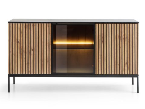 Duża komoda z drewnianymi lamelami i czarną ramą – styl loftowy