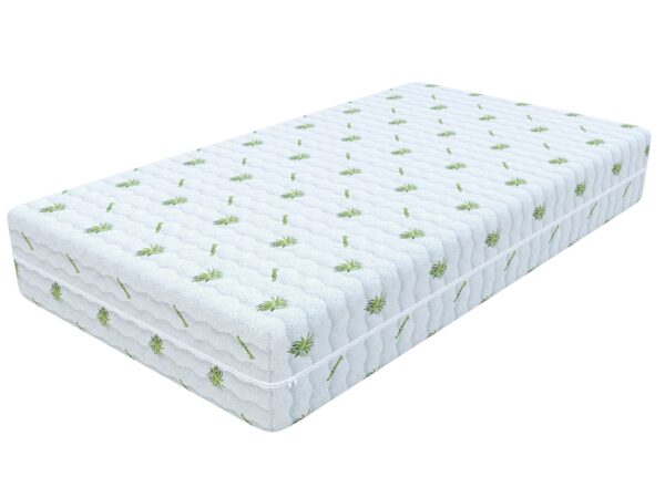 Biały materac z pikowanym pokrowcem bambusowym w stylu naturalnym