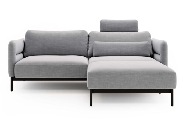 Szary narożnik segmentowy – klasyczny układ do dużego salonu