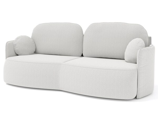 Sofa kremowa dwuosobowa z dekoracyjnymi poduszkami do nowoczesnego wnętrza