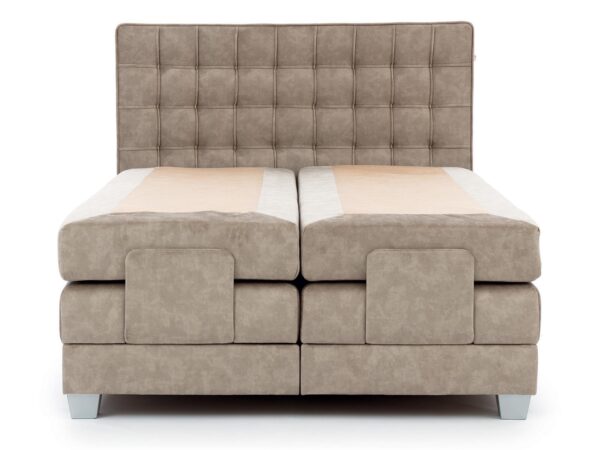 Beżowe łóżko z dwoma niezależnymi materacami i wysokim zagłówkiem w stylu nowoczesnym