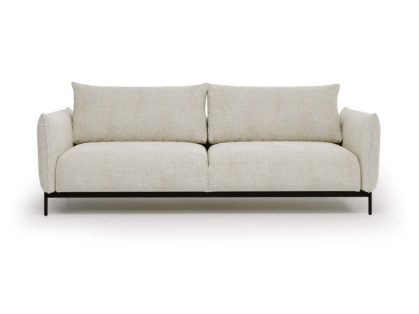 Kremowa sofa o miękkim wykończeniu i dwóch siedziskach