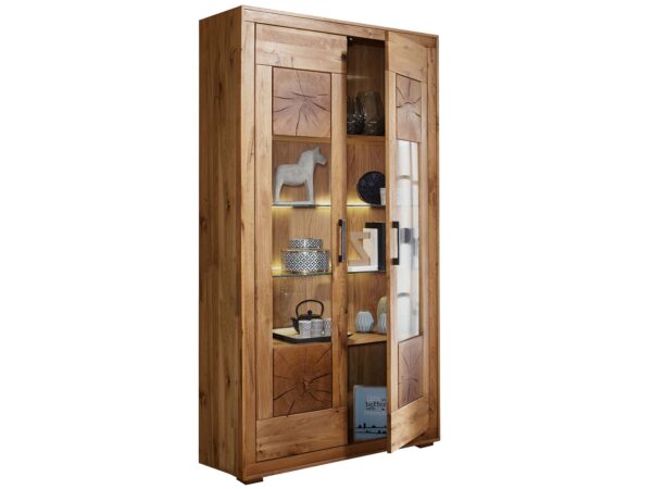 Przeszklona witryna z czarnym wykończeniem i oświetleniem – styl nowoczesny