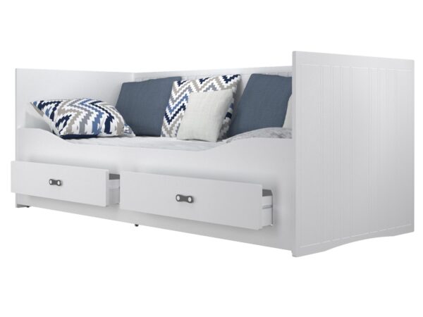 Białe łóżko dzienne z szufladami, styl klasyczny do pokoju dziecka