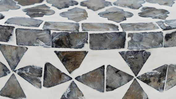 miniaturka Szary Stolik z Muszli Morskiej – Avola