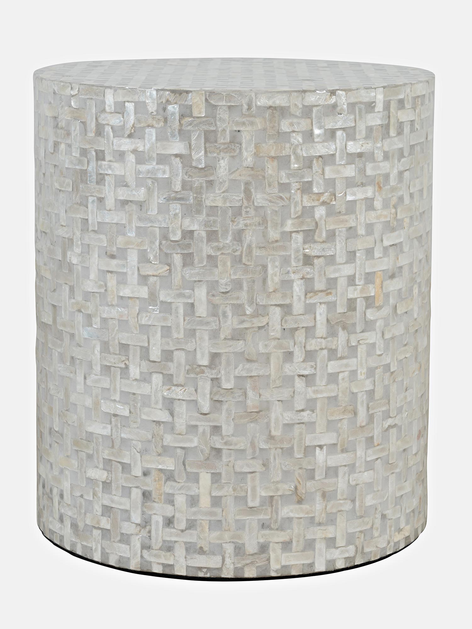 Zbliżenie na wzór plecionki z masy perłowej w odcieniach bieli i szarości Zbliżenie na wzór plecionki z masy perłowej w odcieniach bieli i szarości