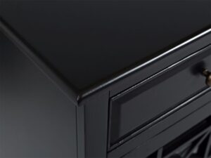 miniaturka Czarna Komoda z Czerwonymi Przetarciami Charakterystycznymi – Avola