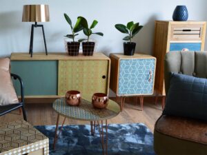 miniaturka Stolik retro z miedzianymi nogami i okrągłym blatem – Amalfi