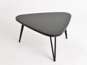 miniaturka Stolik retro z czarnym blatem imitującym kamień – Mondo