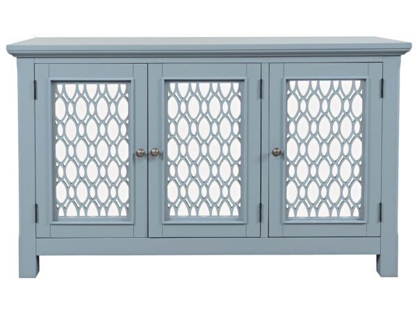 Komoda w kolorze błękitnym z ażurowymi frontami w stylu prowansalskim